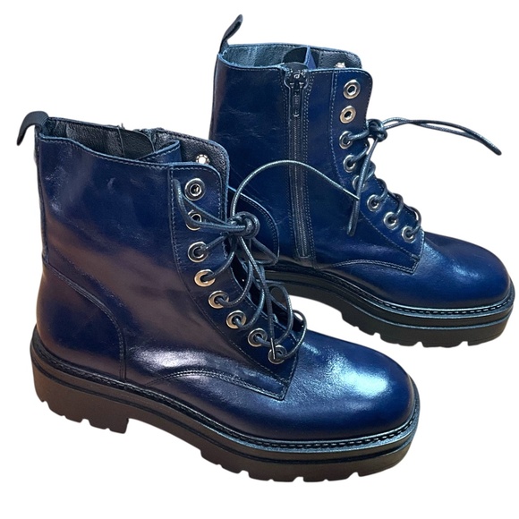NWOT L’INTERVALLE Genuine Leather Navy Blue Lace Up Boots Size 7 - Picture 5 of 11